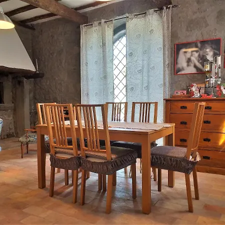 Casa Tosca بيت للعطل *